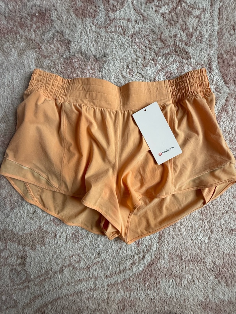 LULULEMON HOTTY HOT SHORTS SIZE 14